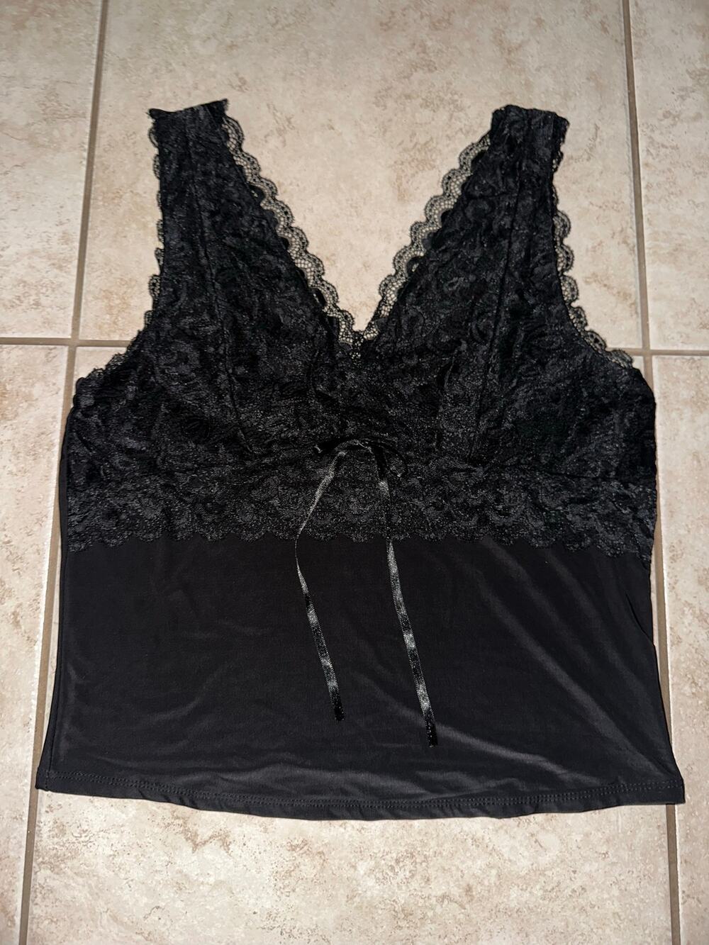 Moe Moe Black Lace Satin Camisole Top Size Large Y2K